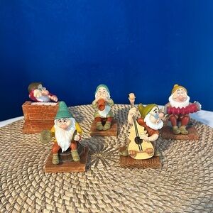 Set of 5 Walt Disney Snow White Dwarf’s 65th Anniversary Collection